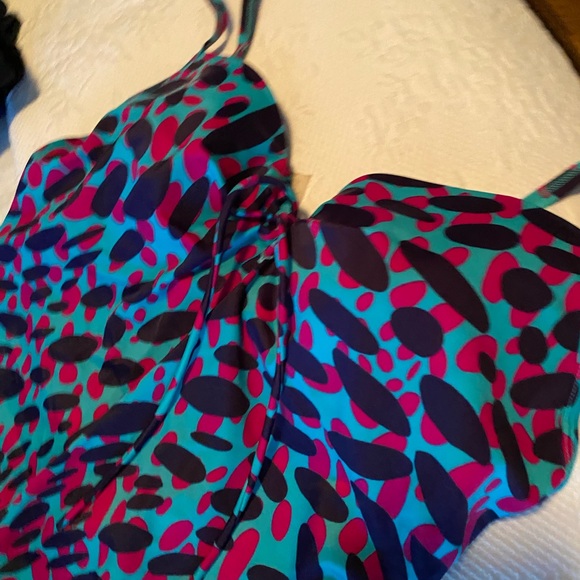 Victoria Secrets Vintage - Picture 7 of 9